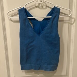 Very comfy small workout top!